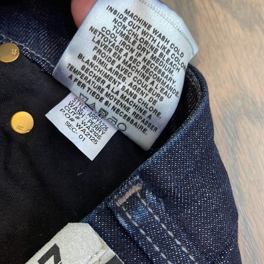 Joe’s Jeans THE HONEY  Booty Fit size 27 dark blue curvy. - Picture 5 of 6